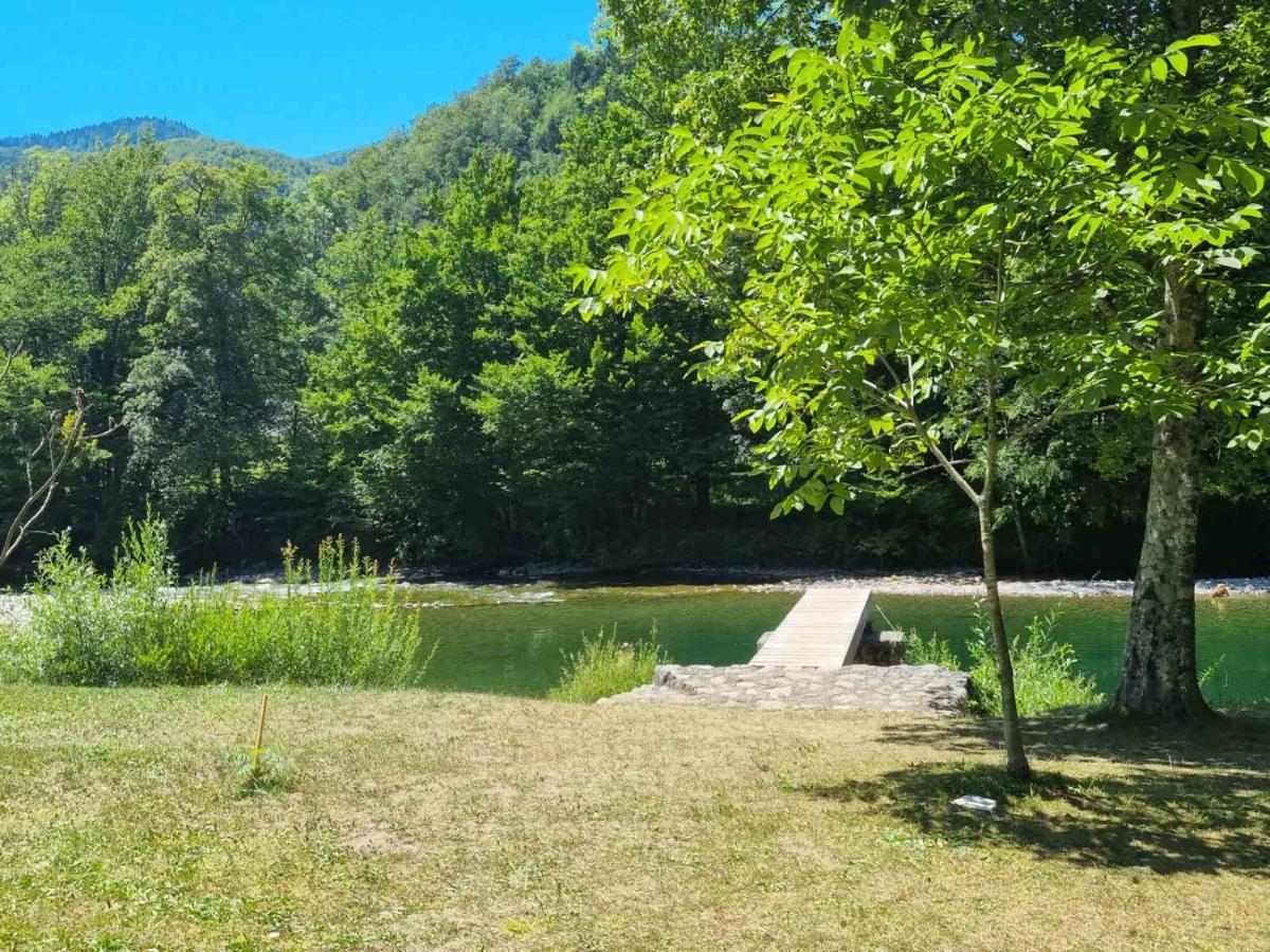 Vila Rozi, Osilnica - Vacation House Pr' Vili Rozi Eksteriør bilde