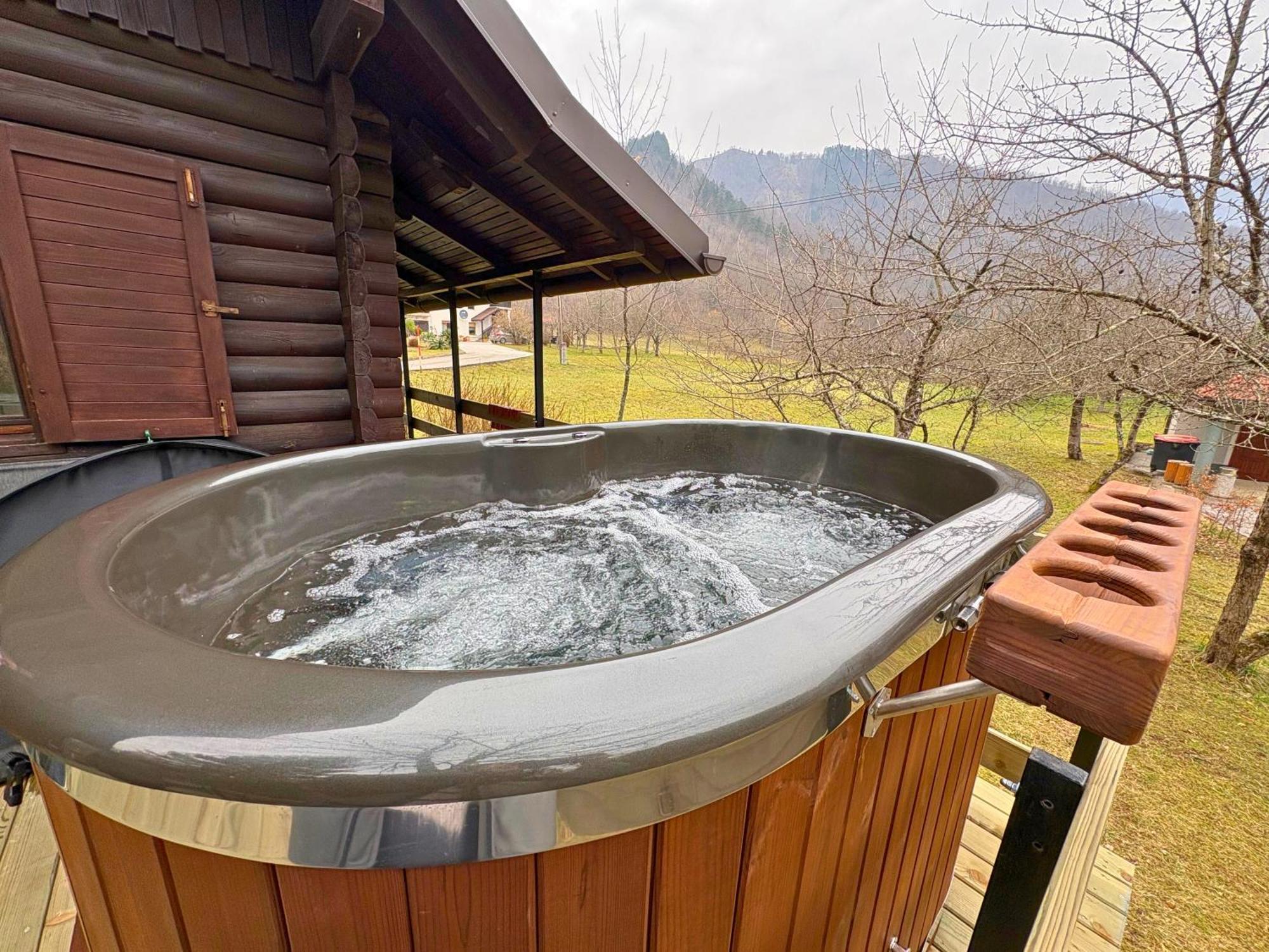 Vila Rozi, Osilnica - Vacation House Pr' Vili Rozi Eksteriør bilde